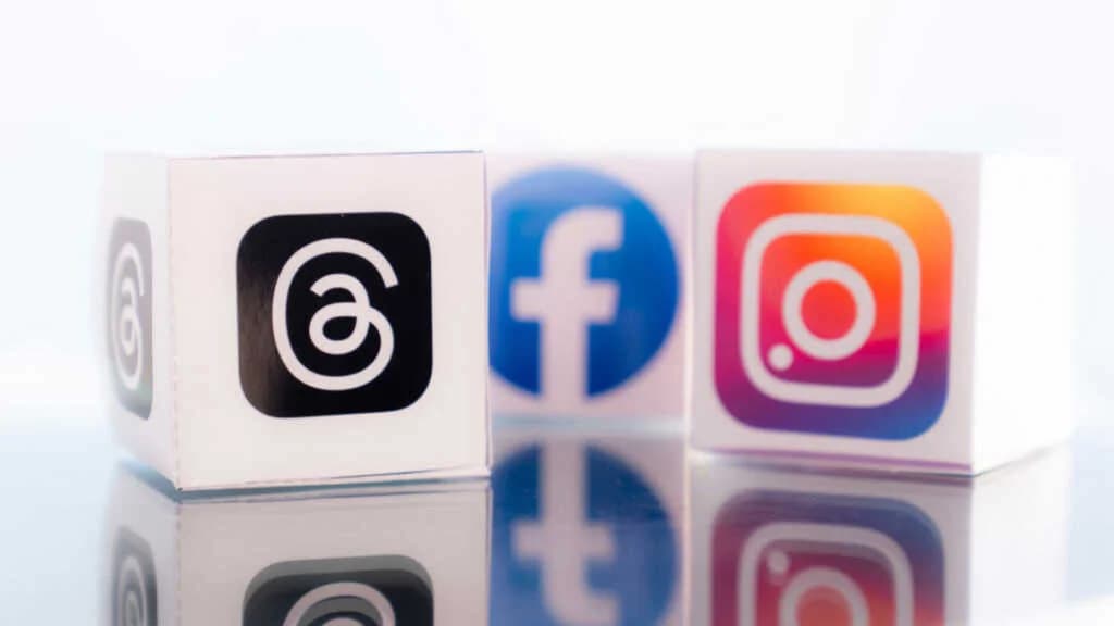 ပြင်သစ်နိုင်ငံက ၁၅ နှစ်အောက် ကလေးတွေကို ဆိုရှယ်မီဒီယာ သုံးစွဲခွင့် ပိတ်ပင်ဖို့ ပြင်ဆင်နေ